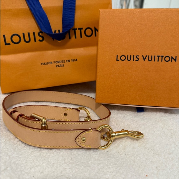 Louis Vuitton Tan Leather Strap - Picture 1 of 3